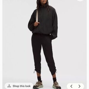 Lululemon Dance Studio cropped black joggers